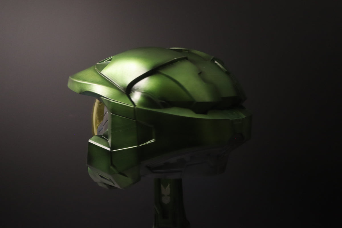 Master Chief Helmet Replica – Hand-Finished Halo Cosplay Helmet